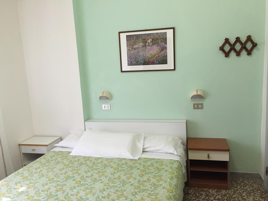 Hotel Toledo 里米尼 客房 照片