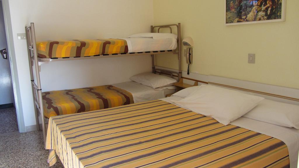 Hotel Toledo 里米尼 客房 照片