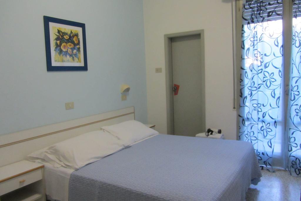 Hotel Toledo 里米尼 客房 照片