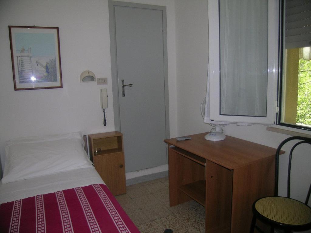 Hotel Toledo 里米尼 外观 照片
