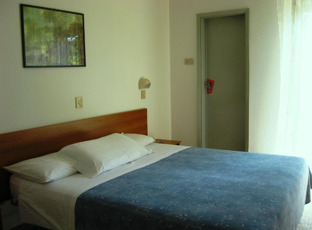 Hotel Toledo 里米尼 客房 照片